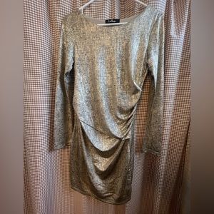 Lulu’s women’s long sleeve gold dress. Size Medium.